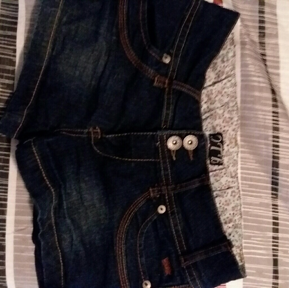 Nice shorts for summer!